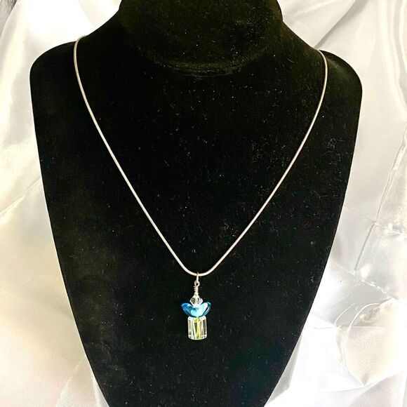 WY# “Bluebird on His Perch” Crystal & Sterling 925 Silver Chain Necklace - Picture 2 of 8